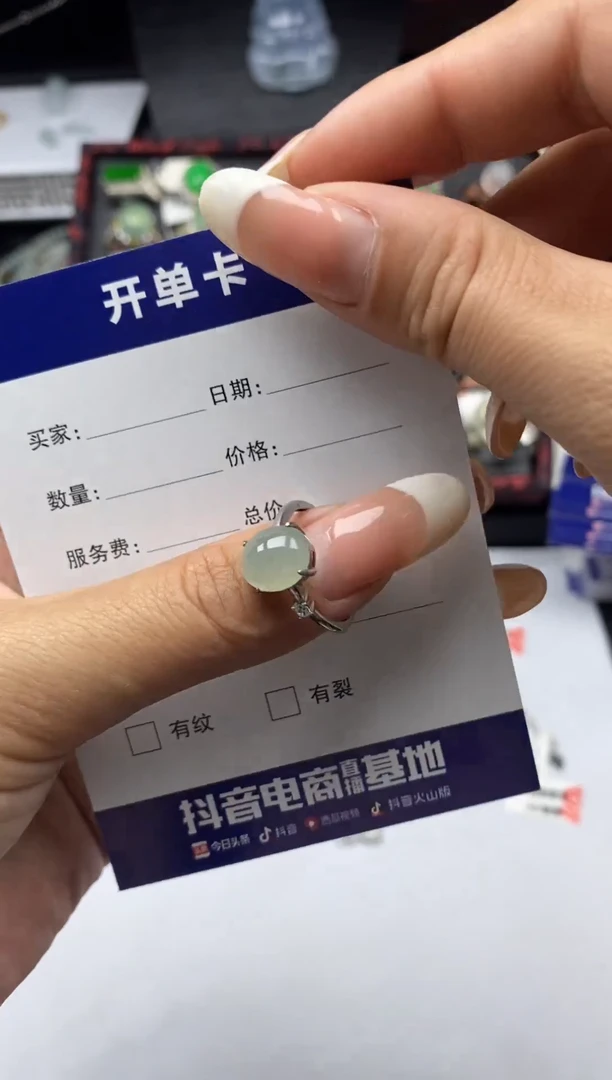 银S925镶嵌翡翠耳饰1