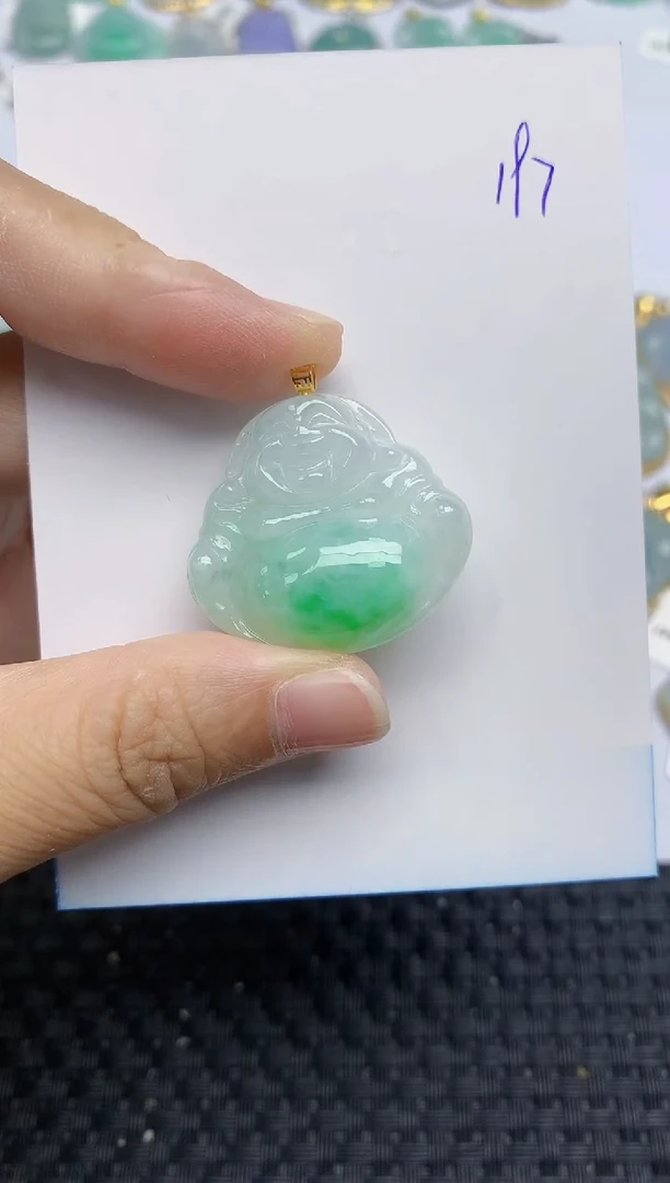 翡翠18K金镶嵌颈饰天然A货翡翠