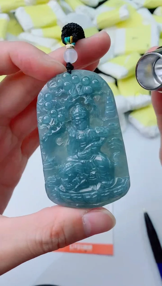 【闪购商品】翡翠颈饰未镶嵌100