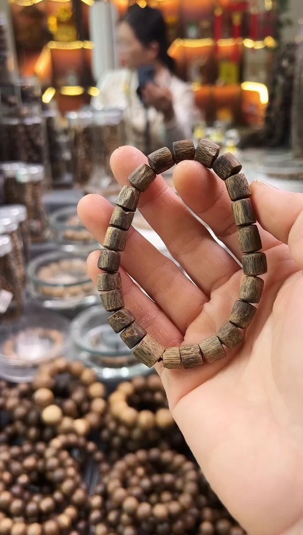 沉香手串棋楠沉水随型单圈