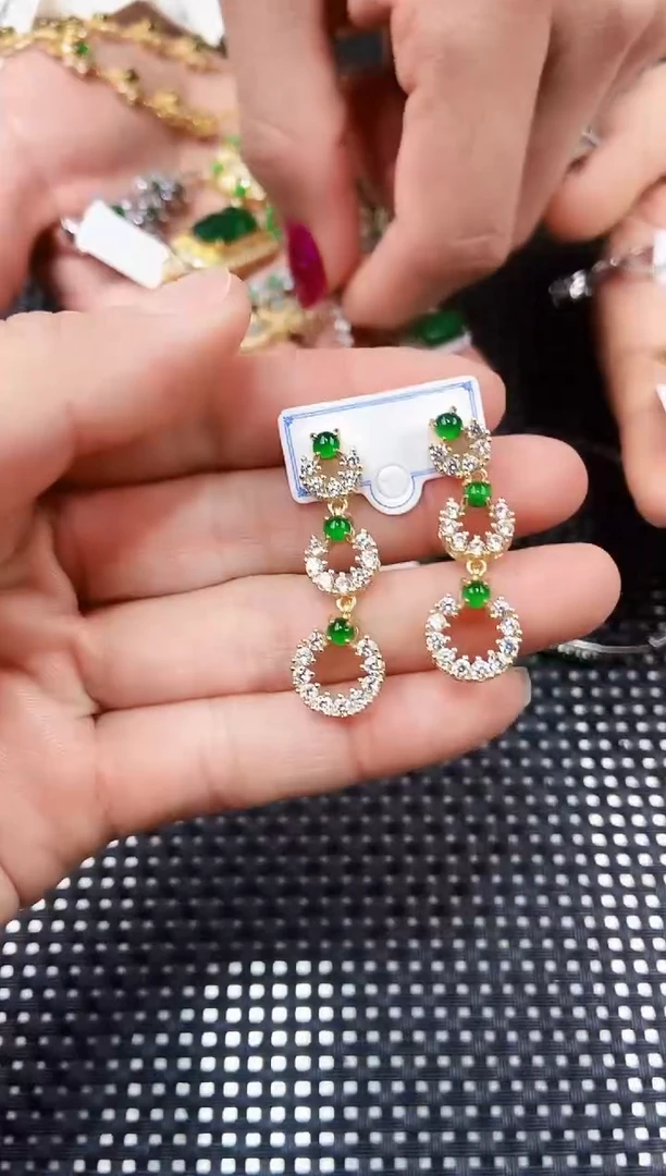 【闪购商品】翡翠耳饰未镶嵌11111111