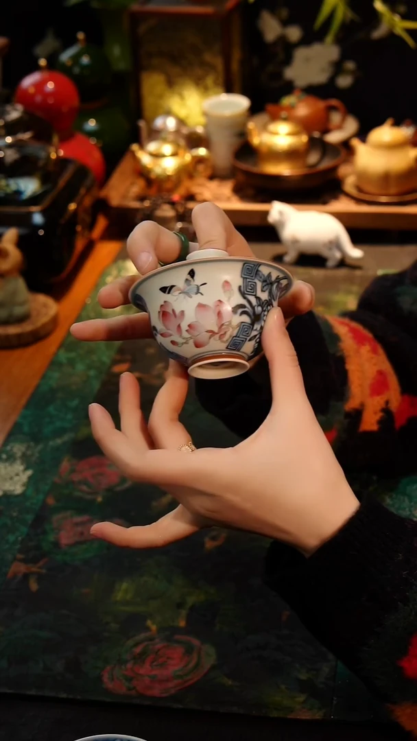 茶器青花斗彩盖碗一个