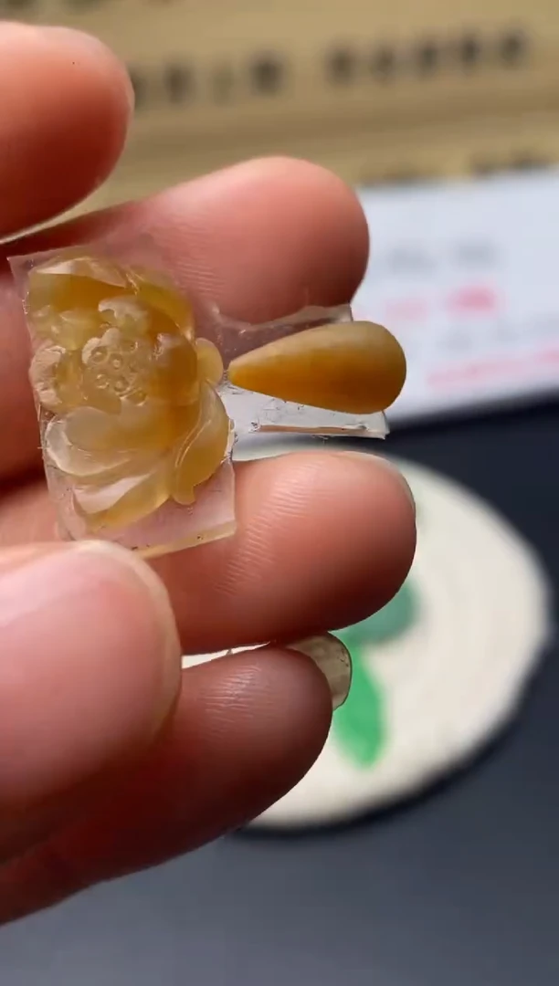 定制翡翠未镶嵌翡翠毛货多样性发其一