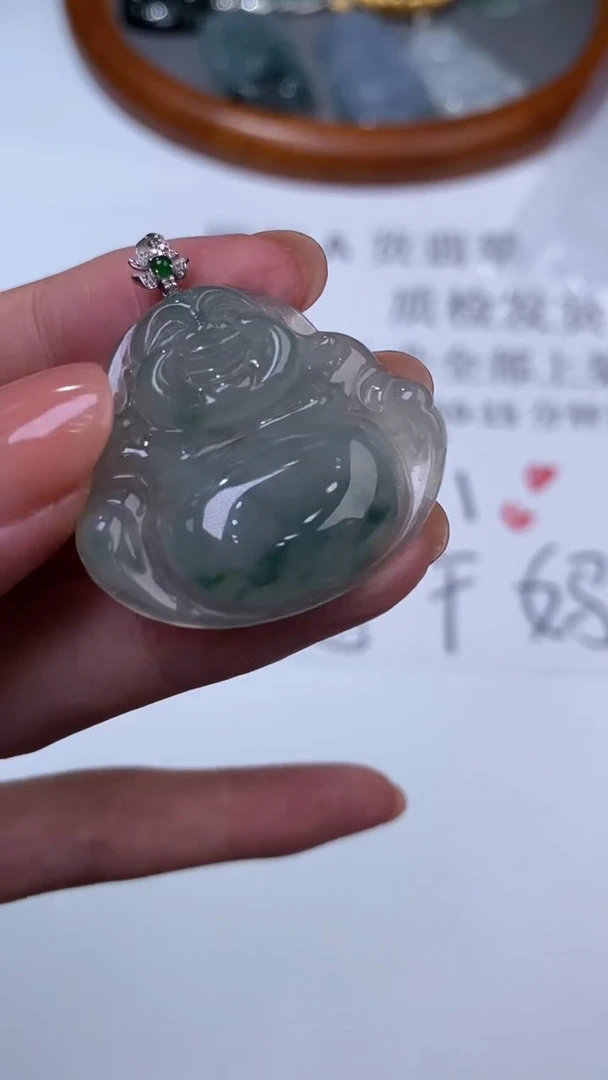 18K金镶嵌挂件翡翠303831