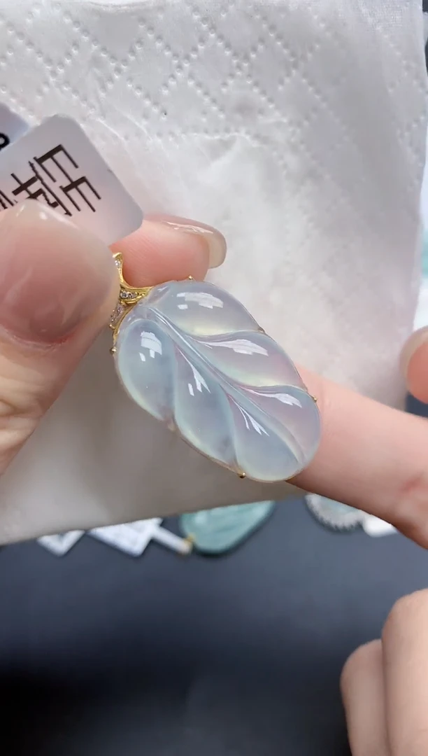 【闪购商品】翡翠颈饰18K金镶嵌天然缅甸翡翠A货