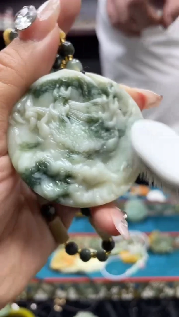 未镶嵌岫玉吊坠多样性发*货拍一发一