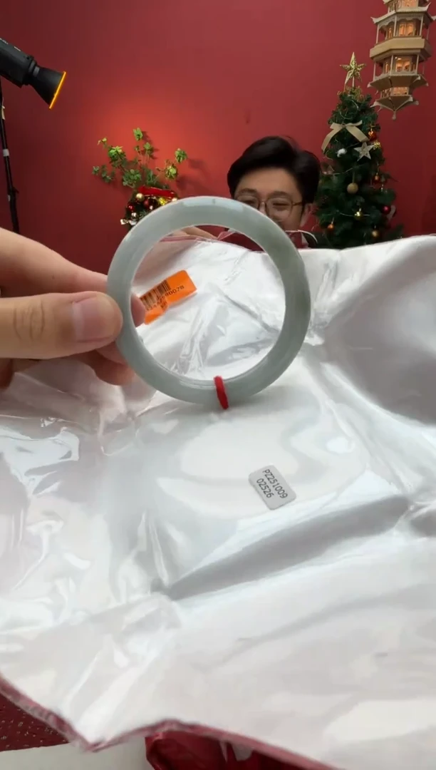 未镶嵌手镯（圆镯）翡翠翡翠手镯13