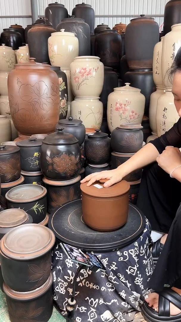 罐瑕疵茶叶罐 古铜色小五饼  025