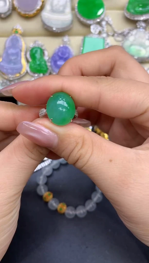 颈饰18K金镶嵌翡翠477-中国好珍宝