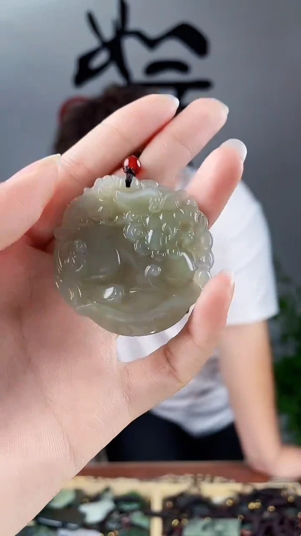 和田玉未镶嵌颈饰拍一发一，多样性发货