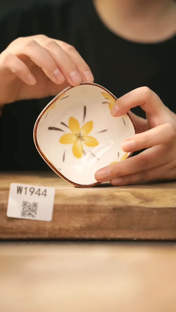 【经典福利】/ 杯子@@W1944