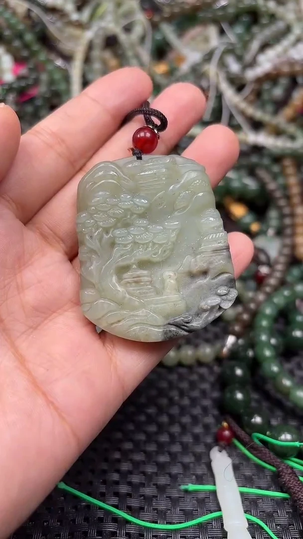 颈饰未镶嵌和田玉1