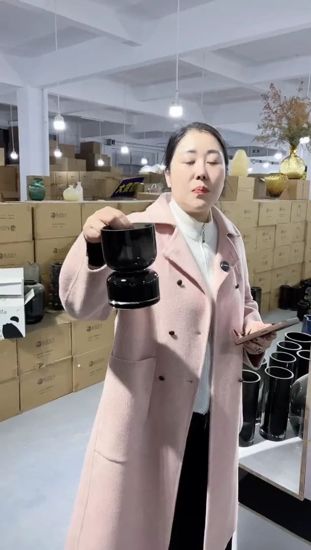 【闪购商品】玻璃唐总花瓶厂微瑕-VMB7