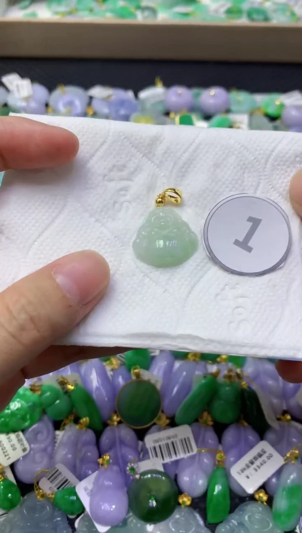 颈饰未镶嵌翡翠天然缅甸翡翠A货