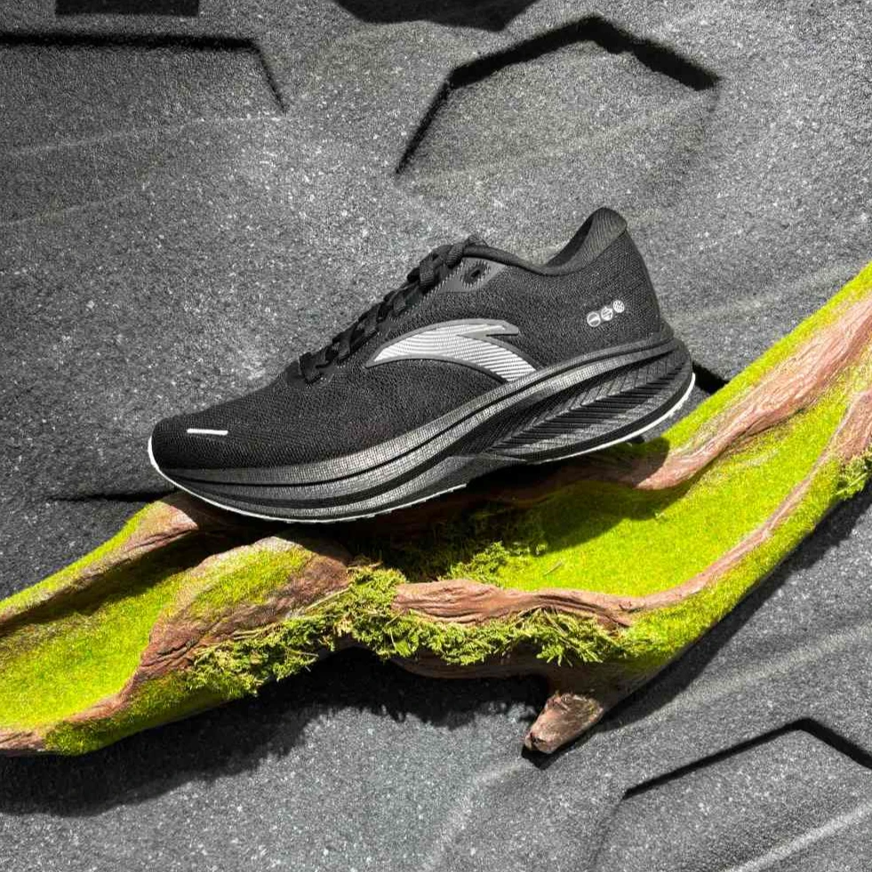 安踏冠军3代 秋冬款加厚氮科技尼龙板体考体测专业训练跑鞋