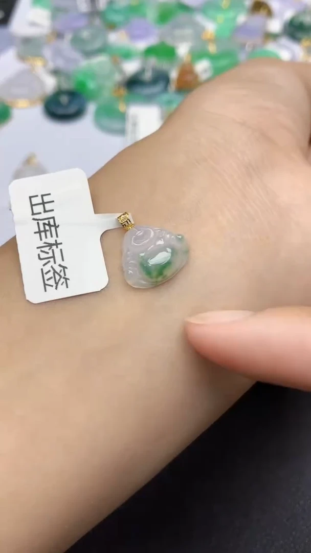 翡翠18K金镶嵌颈饰天然缅甸a货翡翠百元以上9元证书费自理