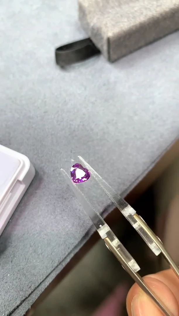 裸石蓝宝石1.1ct 61