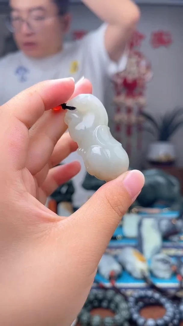 和田玉未镶嵌挂件1