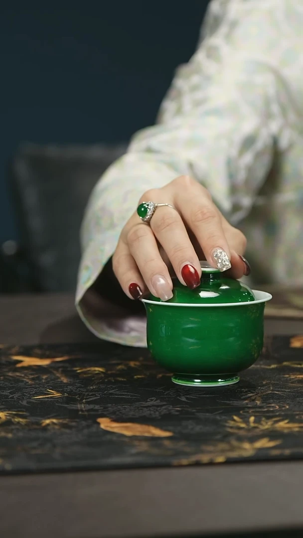 【闪购商品】瓷唐里郎窑绿翡翠布袋盖碗