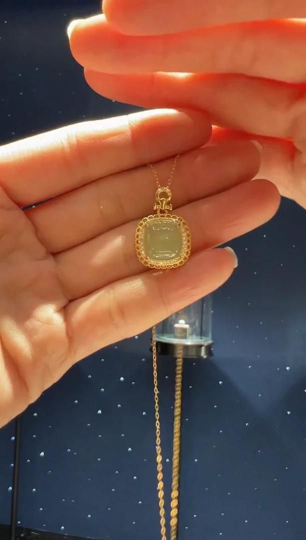 【闪购商品】和田玉吊坠(赠链)银S925镶嵌64】