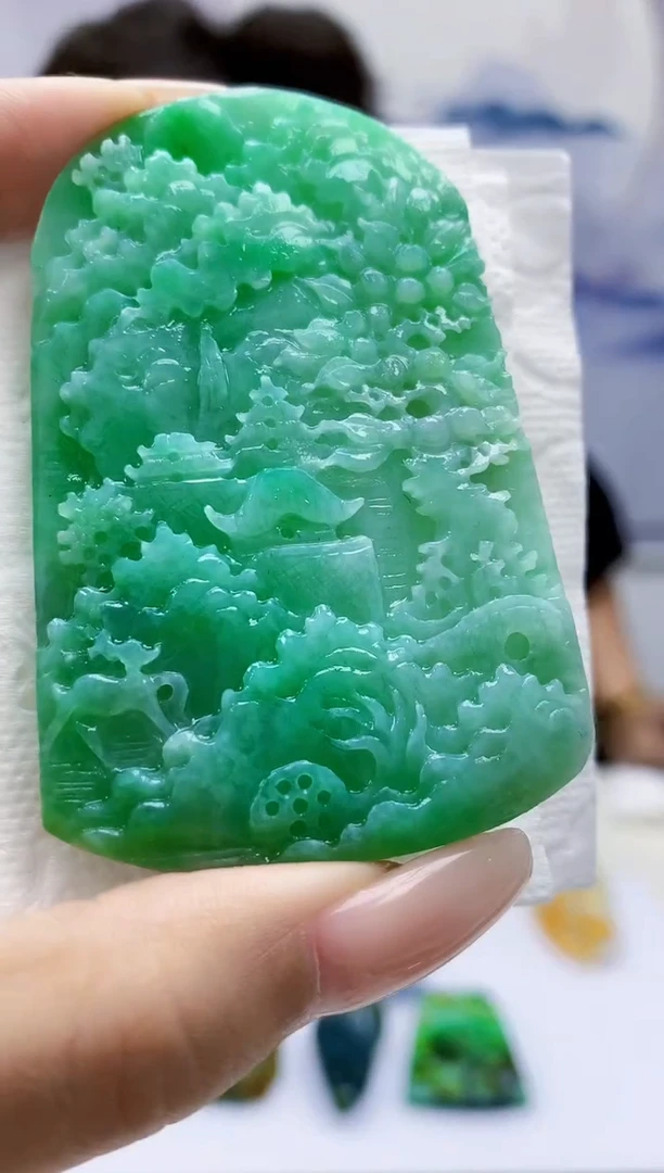 定制翡翠未镶嵌4688xx-毛货挂件213