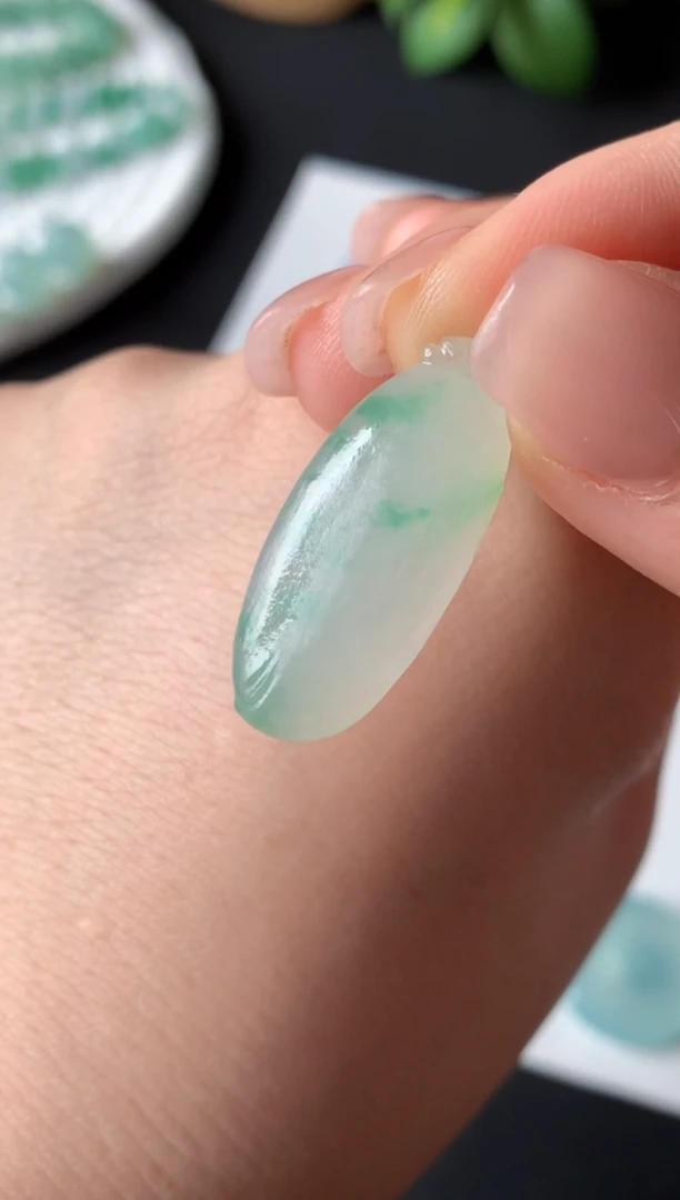 未镶嵌定制翡翠0986752595