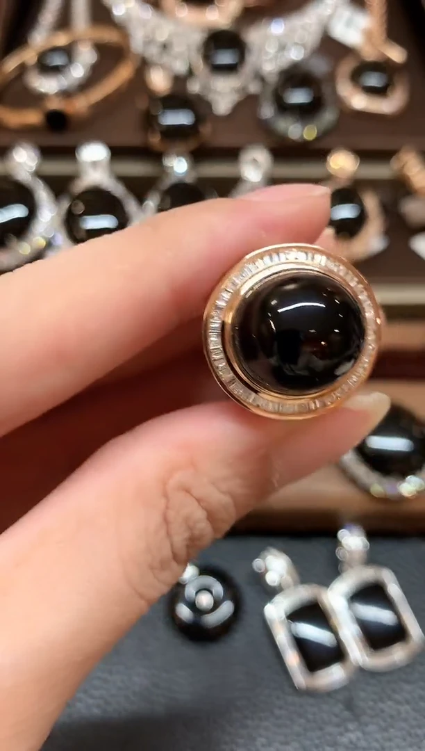 18K金镶嵌戒指翡翠n109