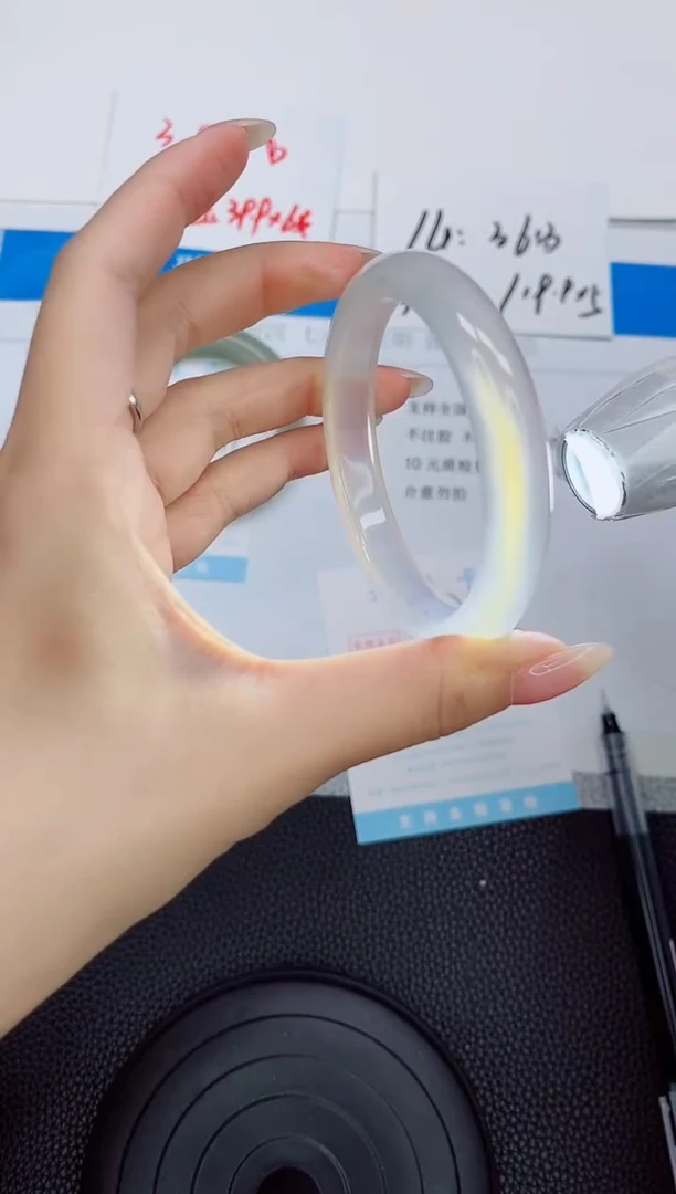 石英质玉手镯未镶嵌263-58.6