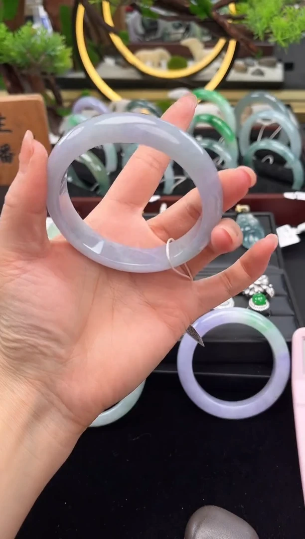 未镶嵌手镯翡翠手镯