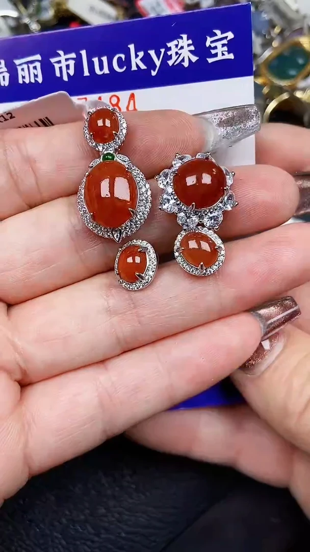 颈饰银S925镶嵌翡翠7484