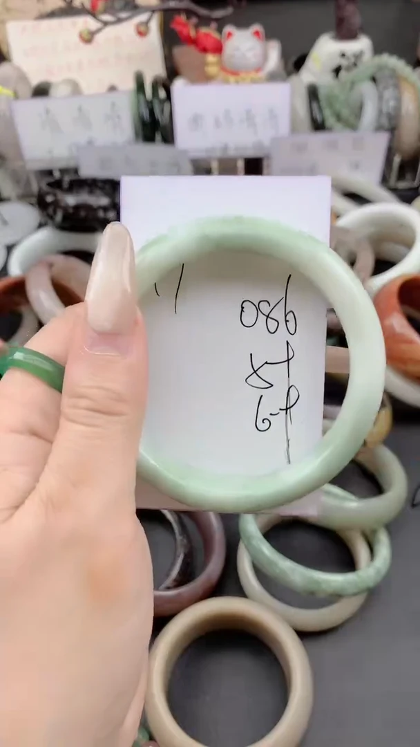 未镶嵌手镯石英质玉086