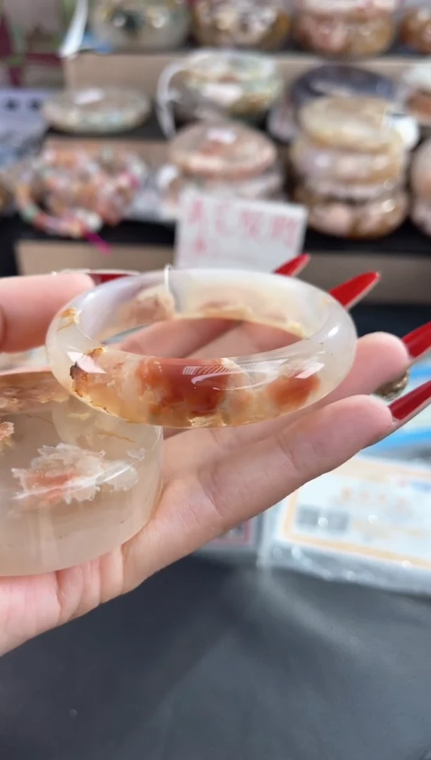 未镶嵌手镯石英质玉54