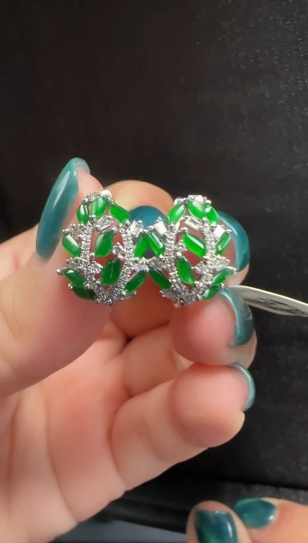 【闪购商品】翡翠耳环18K金镶嵌222麦穗一对