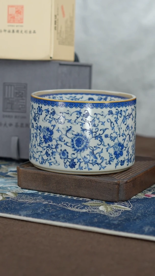 【闪购商品】青花缠枝莲烟灰缸