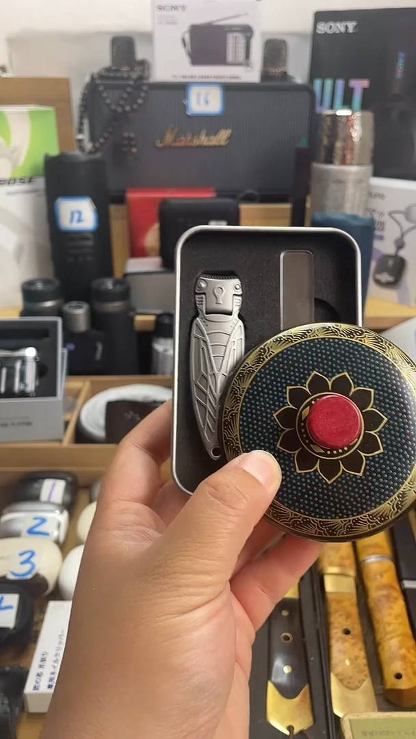 瓷片闪购商品 如图所示