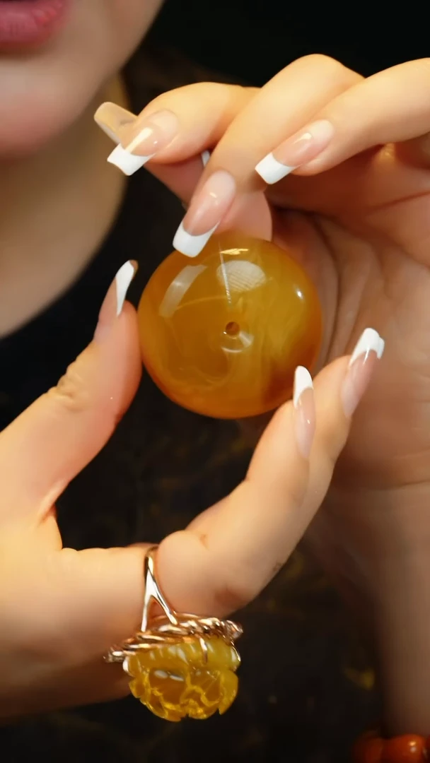 琥珀吊坠(赠链)未镶嵌天然琥珀蜜蜡平安扣吊坠32.3g