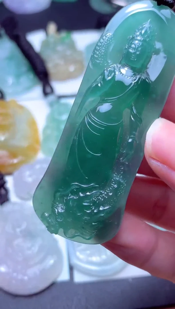 颈饰未镶嵌翡翠天然A货翡翠