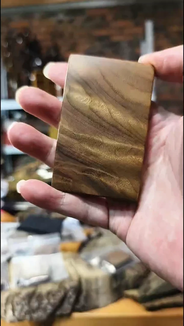 金丝楠无事牌手把件