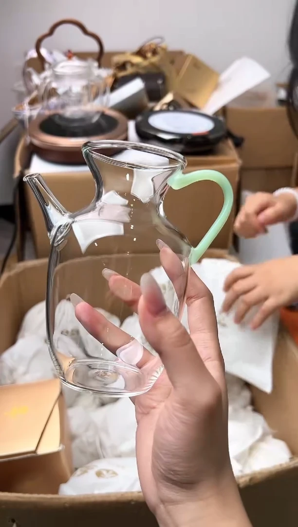 仿宋执壶浅玉色