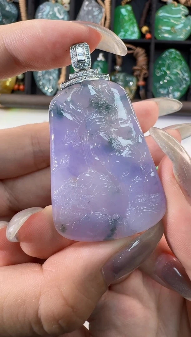 颈饰18K金镶嵌翡翠用****4缅甸A货翡翠