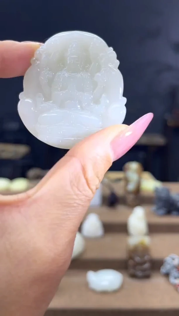 颈饰未镶嵌和田玉1