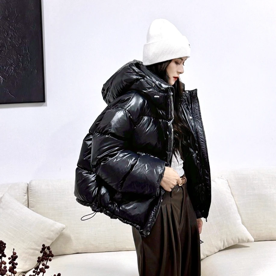 新款羽绒服30100秋冬2024潮流时尚加厚保暖连帽休闲轻奢宽松
