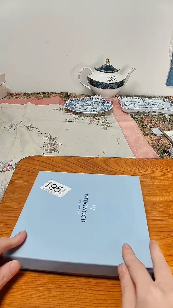 瓷片贝***了小淼海外陶瓷工艺品