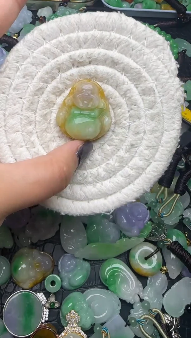 颈饰未镶嵌翡翠缅甸翡翠吊坠