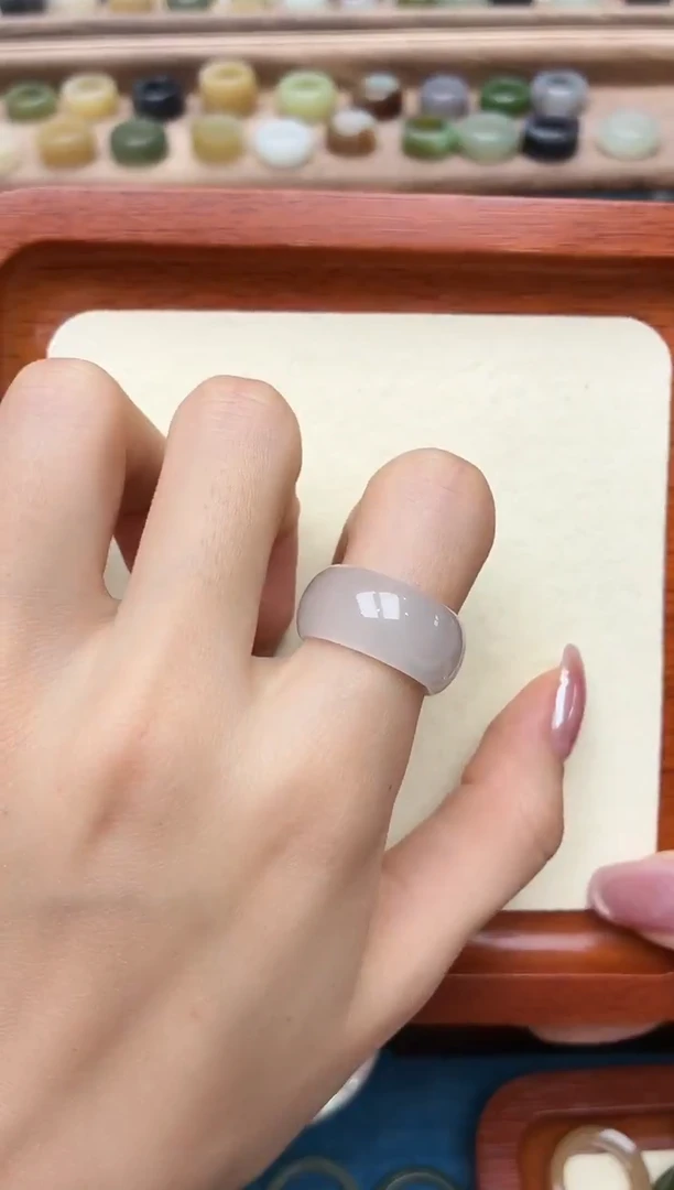 未镶嵌戒圈和田玉14号