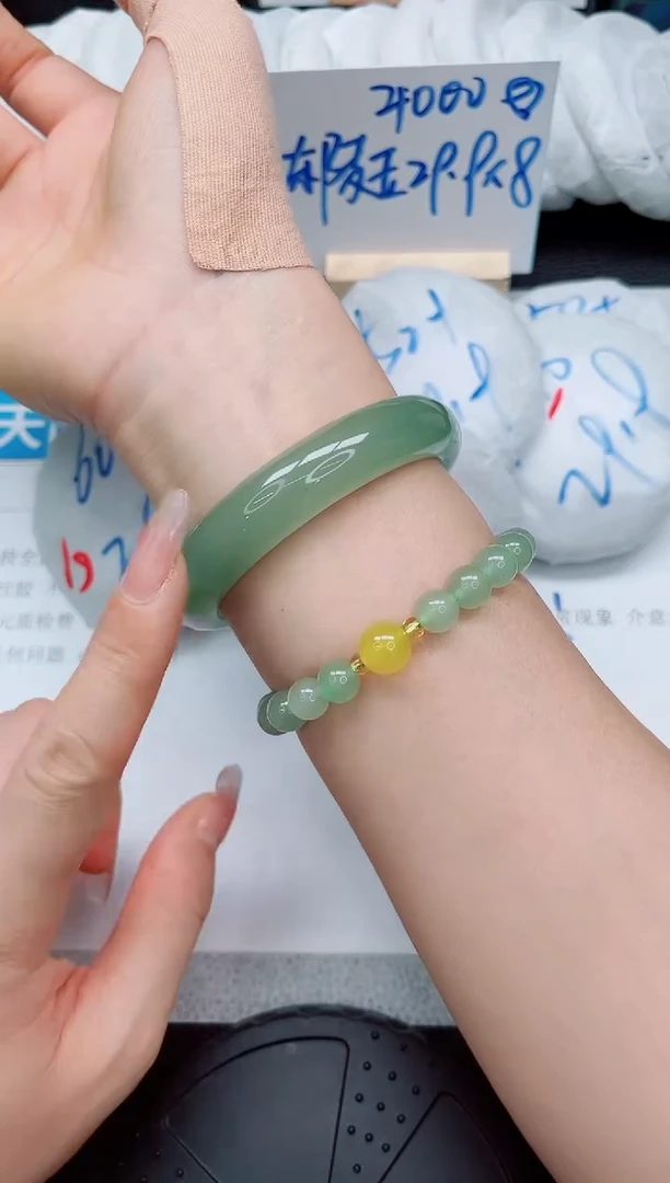 石英质玉手镯未镶嵌东陵玉-手串