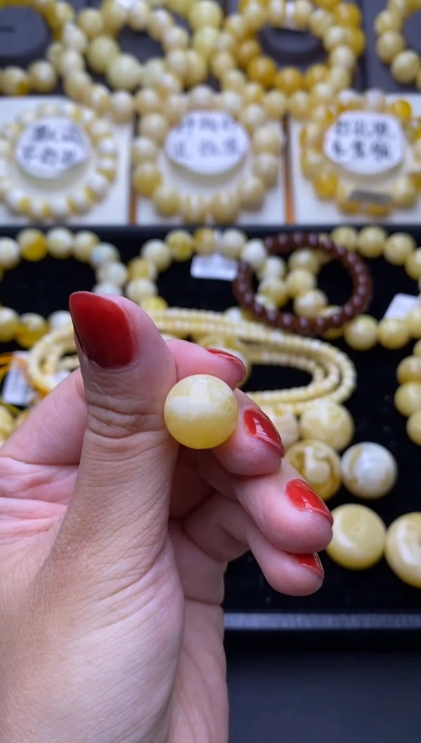 未镶嵌琥珀裸石大小姐珠宝75