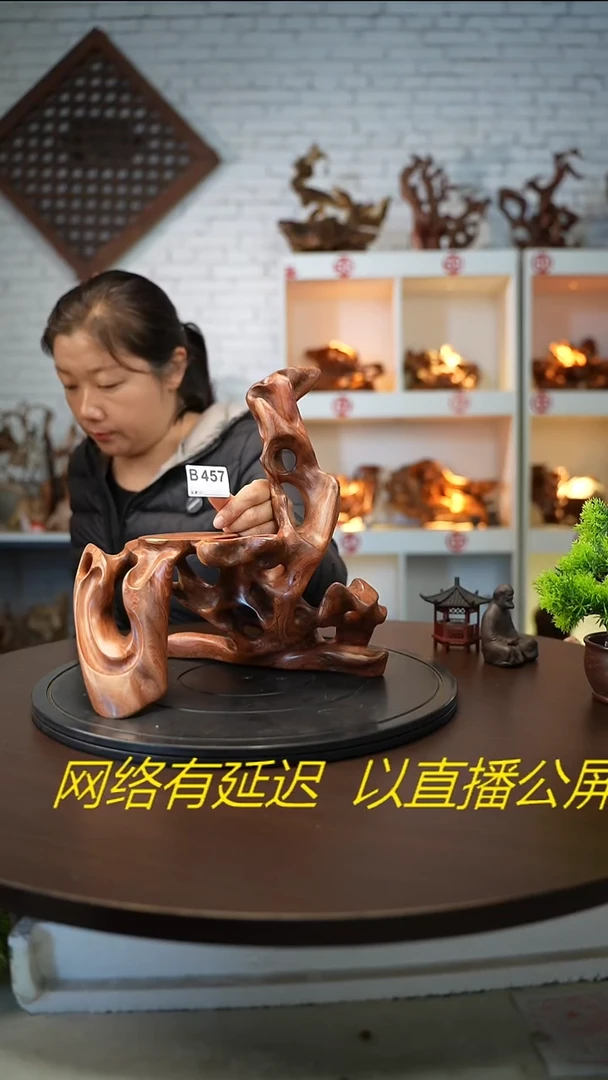 木木雕款弹***间云南金丝红木摆台