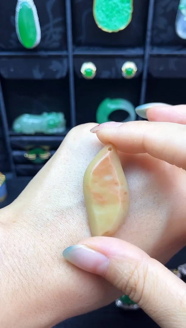 未镶嵌颈饰玛瑙/玉髓吊坠