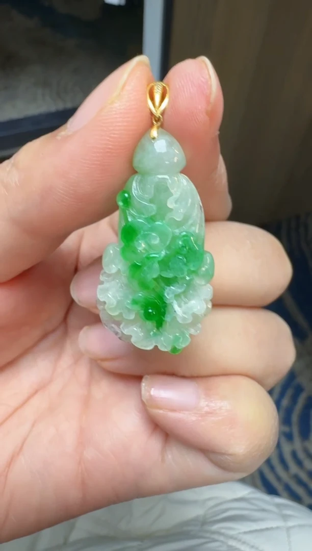 【闪购商品】翡翠颈饰18K金镶嵌缅甸翡翠A货吊坠